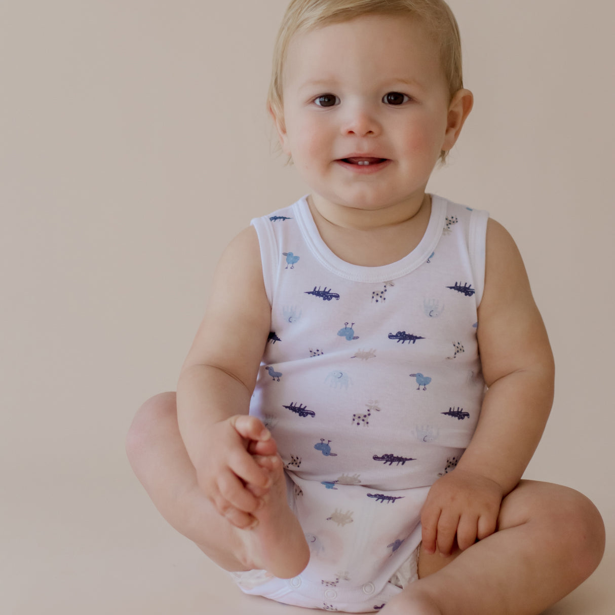 Everyday Essentials Boys Sleeveless Bodysuit 4 Pack